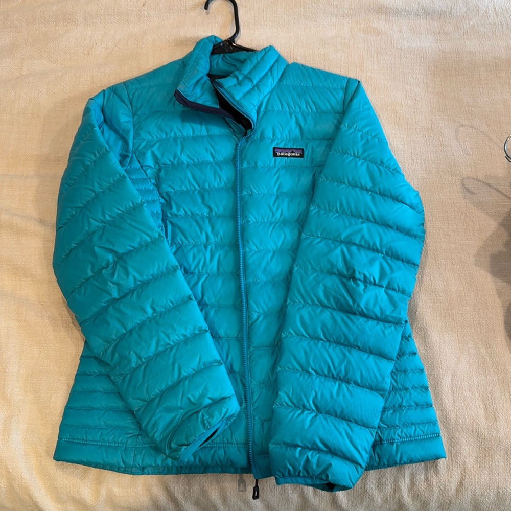 Women’s Patagonia jacket size medium